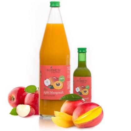 Apfel-Mango Saft in Flaschen